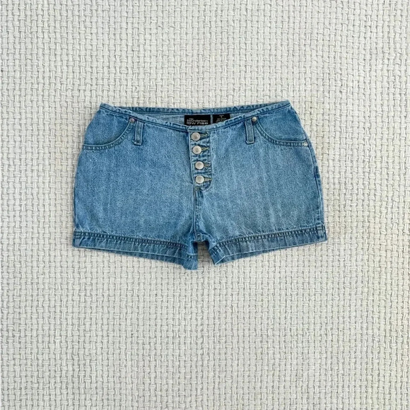VINTAGE 90’s No Boundaries Low Rise Denim Shorts - Picture 3 of 5
